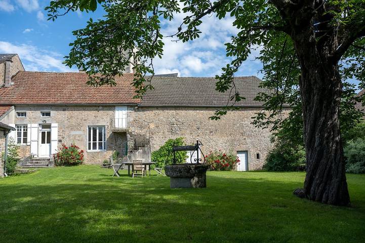 Gîte pour 6 personnes, avec Jardin à Marigny-l'Église