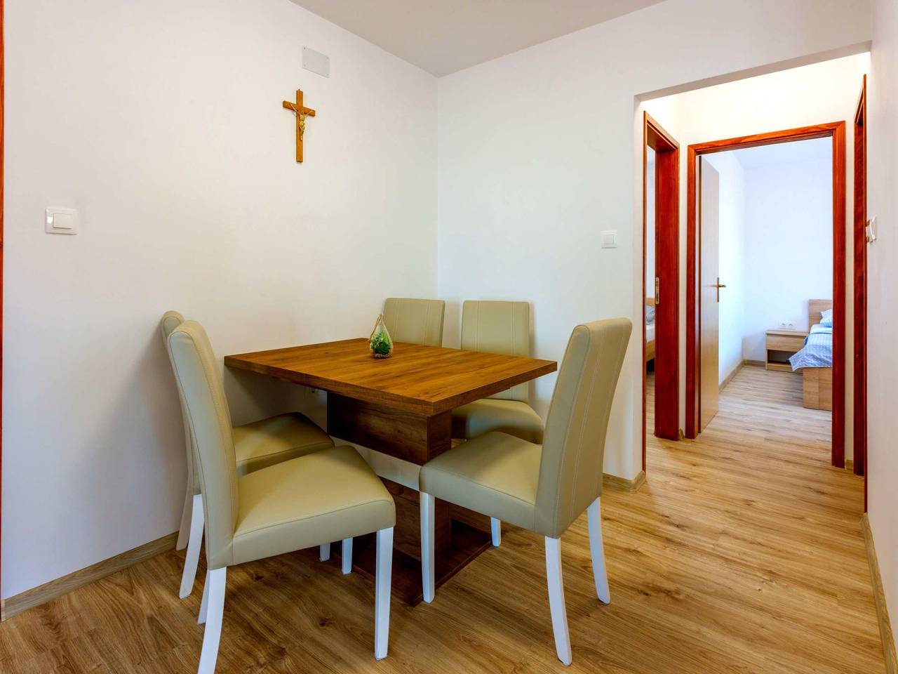 Ganze Wohnung, Fewo mit privatem Balkon und Gemeinschaftspool in Novi Vinodolski, Primorje-Gorski Kotar