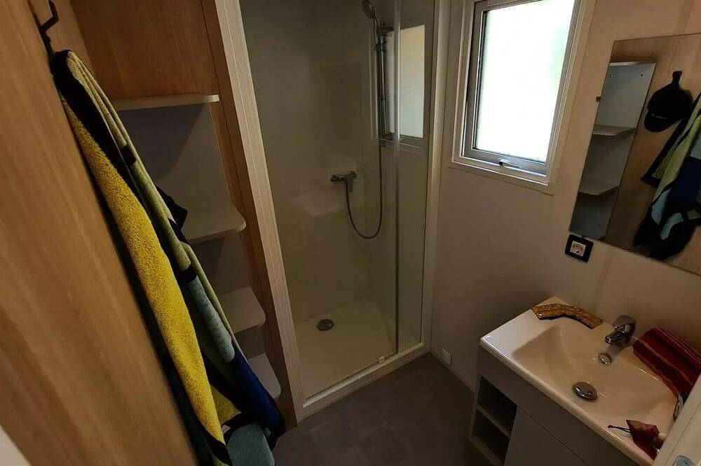Mobil Home Texas Standard. 4 pièces 6/8 personnes Climatisé in Valensole, Parc naturel régional du Verdon