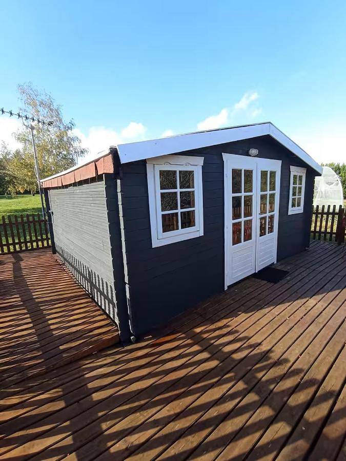 Camping pour 2 personnes, avec Terrasse et Jardin ainsi que Piscine et Vue