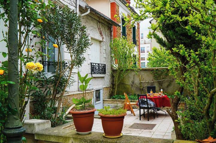 Apartamento entero, Cosy new studio 2 min Rerb in Aulnay-sous-Bois, Sena-Saint Denis