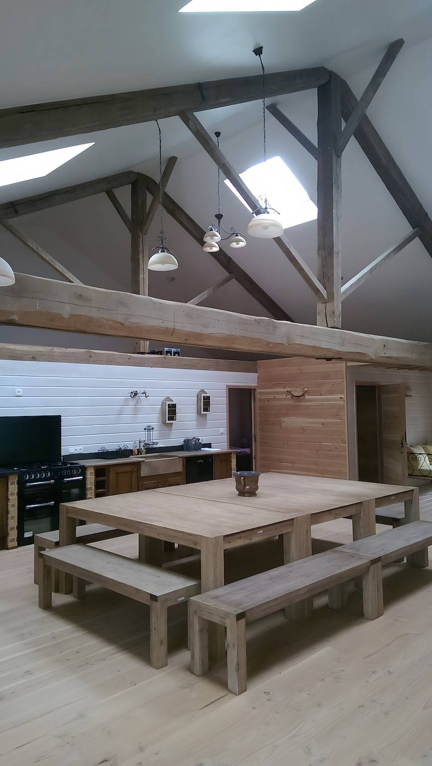 Petite maison 'Du Verger Saint Vincent' avec vue montagne, terrasse privée et climatisation in Beaujeu, Beaujolais