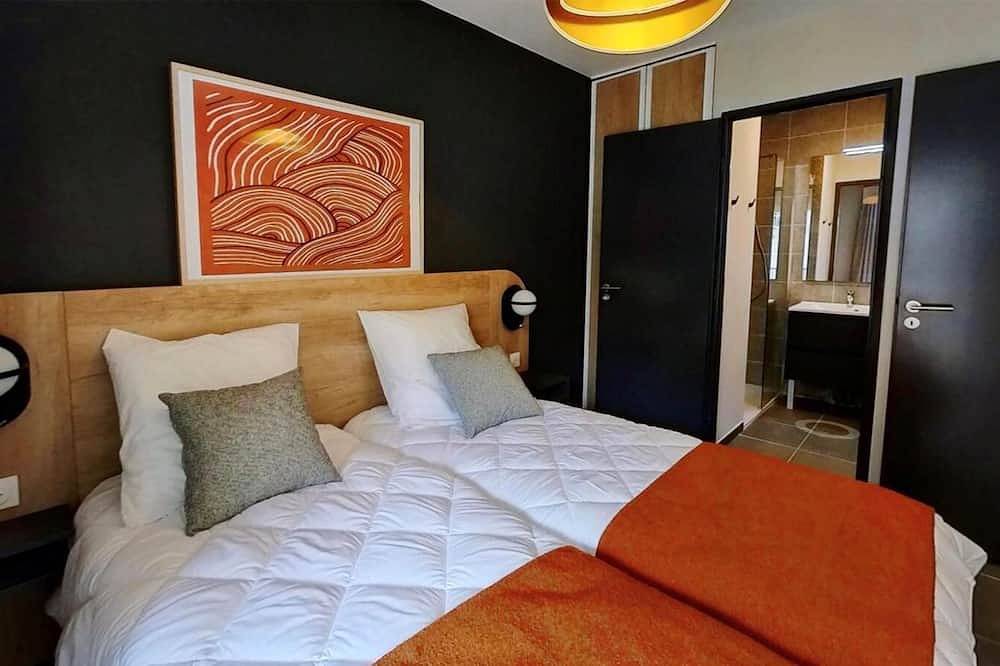 Appartement entier, Wifi, 350m du centre station, piscine, sauna, hammam, télévision, casier à ski, 31m², Auron in Auron, Saint-Étienne-de-Tinée