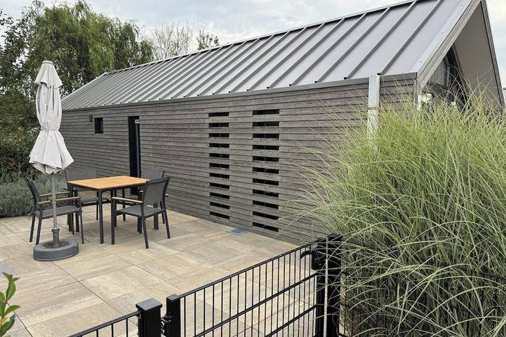 Ferienhaus für 4 Personen, mit Pool und Terrasse sowie Garten und Sauna, mit Haustier