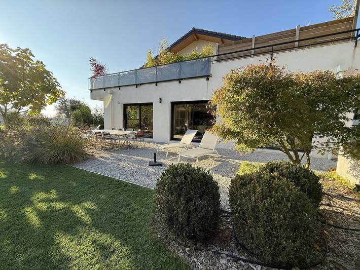 Gîte pour 6 personnes, avec sauna ainsi que jardin et terrasse dans Perrignier