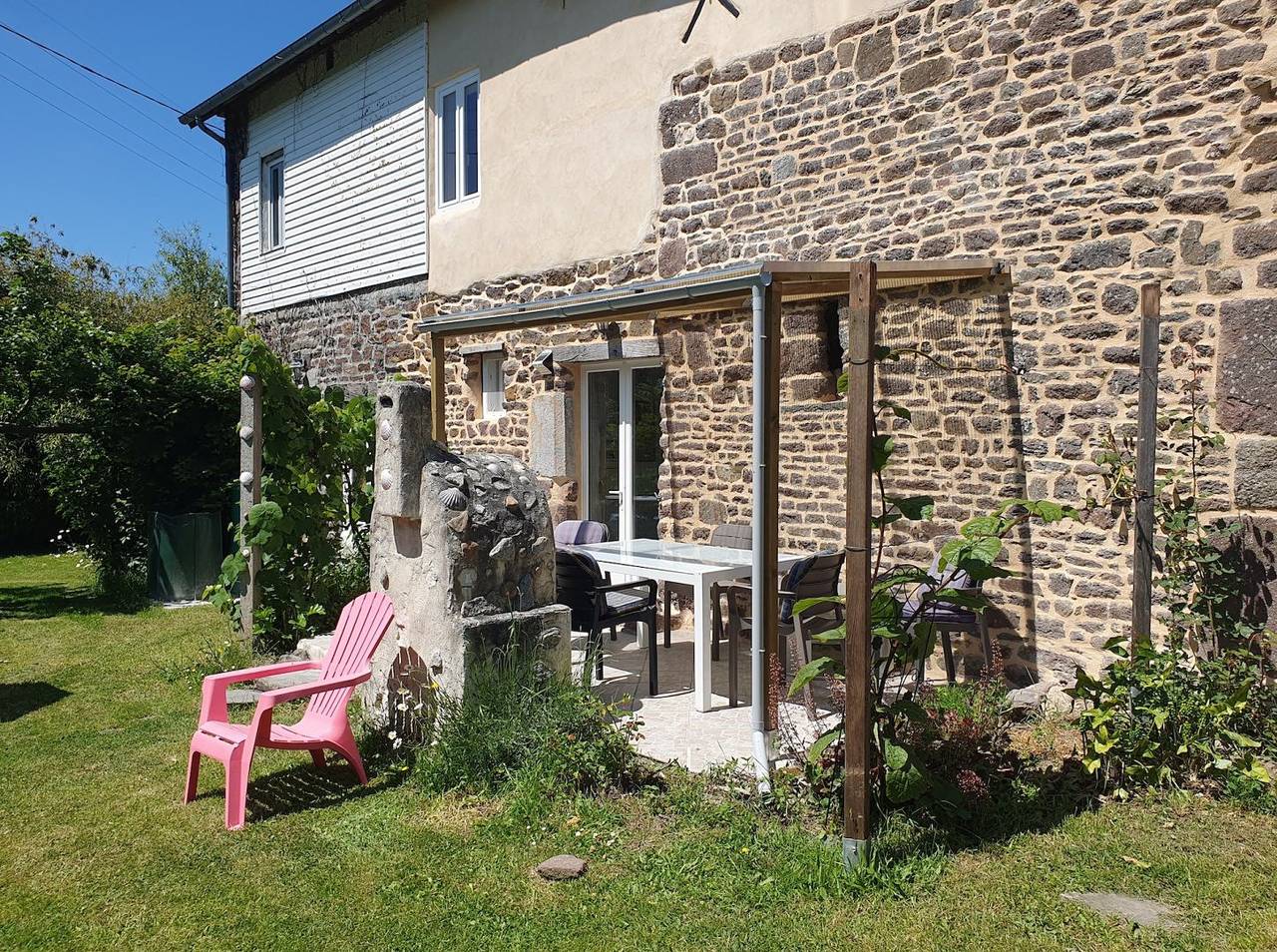 Gîte für 6 Personen mit Terrasse in Ver, Coutances und Umgebung