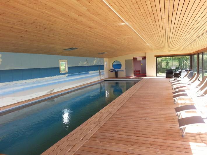 Gîte pour 8 personnes, avec Terrasse ainsi que Jardin et Piscine à Hénanbihen - 2