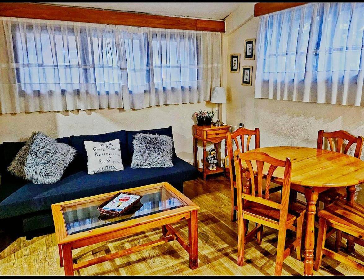 Appartement entier, Amanecer Camp d Aljub in Candanchú, Aisa