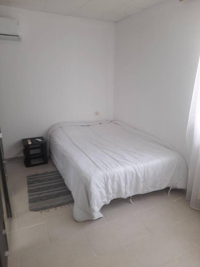 Gîte pour 3 personnes, avec vue sur le lac et jardin ainsi que terrasse et vue à La Machine - 2