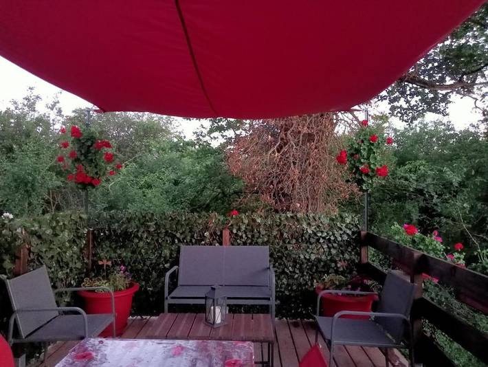 Location de vacances pour 4 personnes, avec terrasse et vue à Lurcy-Lévis - 3