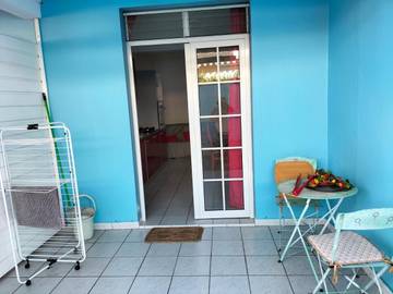 Gîte pour 2 personnes, avec terrasse et vue à Le Carbet