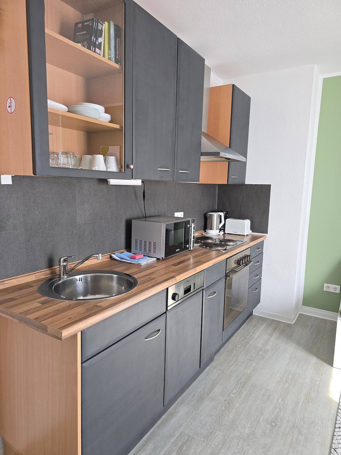 Ganze Wohnung, Apartment „Rhein Living Business“ mit Wlan in Meiderich/Beeck, Duisburg