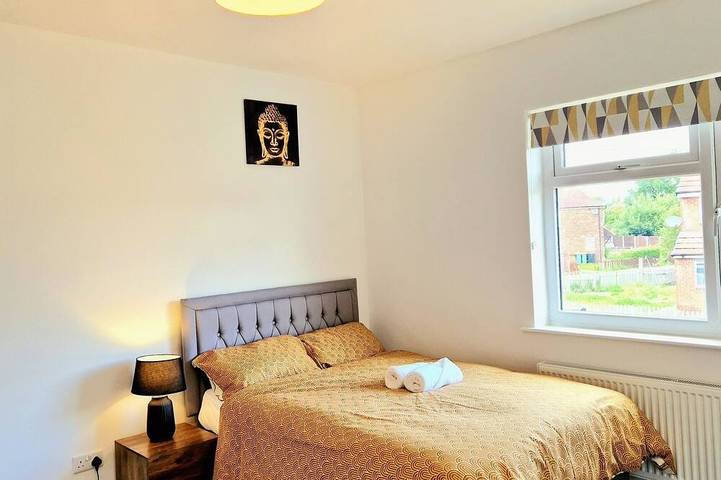 Comfy Spacious Home Near Preston City Centre - Sleeps 7 in Preston, Lancashire