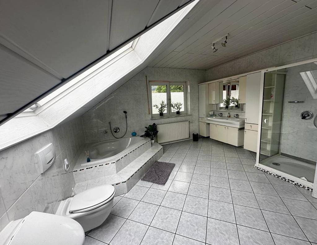 Double Room with Shared Bathroom in Miltenberg, Fränkisches Weinland