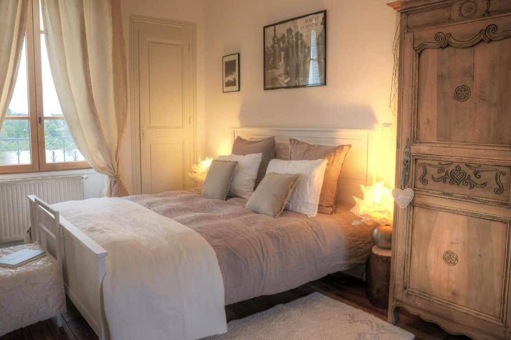Casa con Encanto y Confort Moderno, Ideal para Familias y Amigos in Moulins, Allier (desambiguación)
