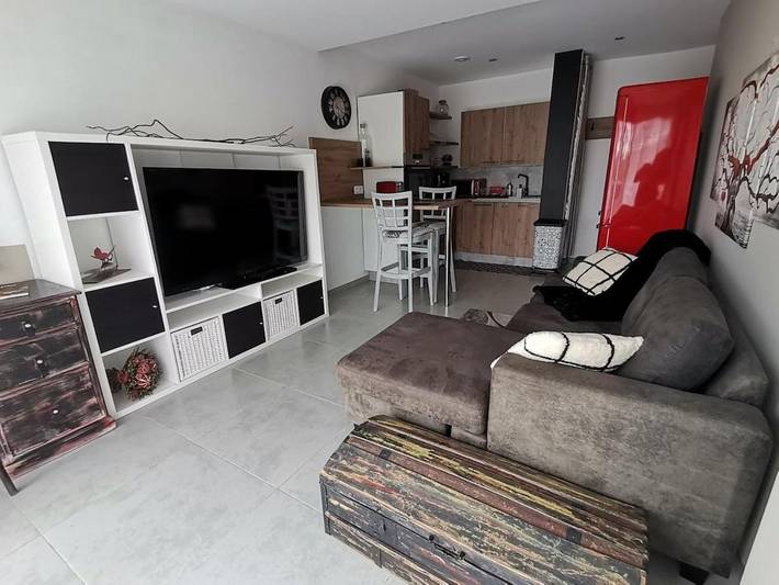 Gîte pour 2 personnes, avec jacuzzi et terrasse à Dingy-Saint-Clair