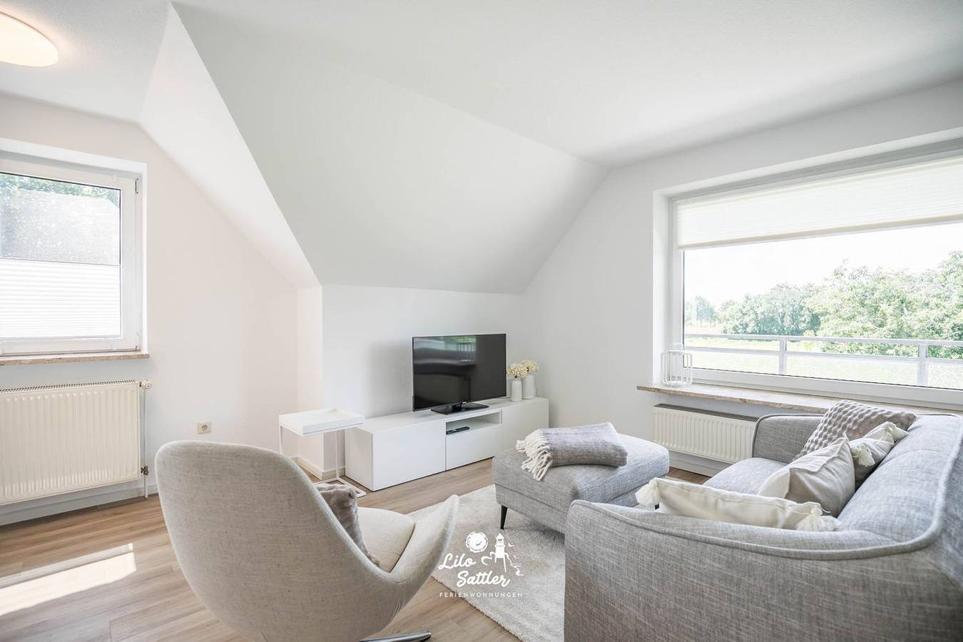 Ganze Wohnung, Komfortable Fewo Flora mit Balkon und ländlichem Ausblick in Westerdeichstrich in Westerdeichstrich, Dithmarschen
