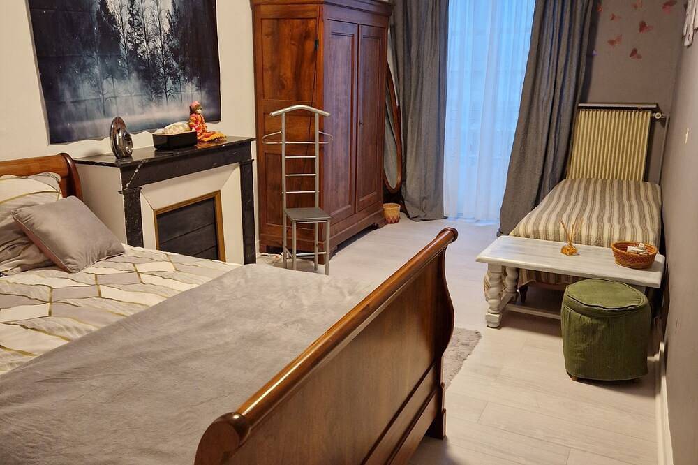 Ganze Wohnung, Welcome to Le Cocon de Seguret - 120 m2 duplex apartment in the heart of the historic district in Le Puy-en-Velay, Zentralmassiv