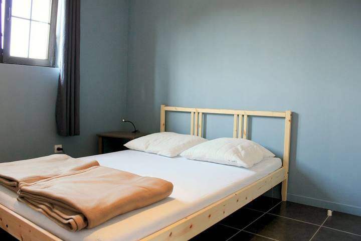 Gîte pour 70 personnes, avec jardin dans Mayenne - 4