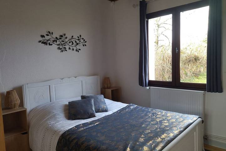 Quiet, ideal for exploring the Morvan! in Saint-Brancher, Naturpark Morvan