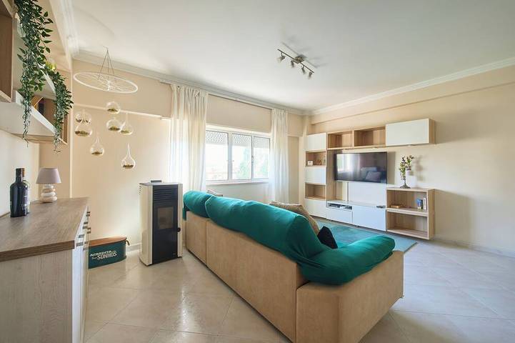 Apartamento de férias para 5 pessoas, com jardim em Odivelas