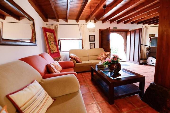Casa rural para 13 personas, con jardín en Arnuero - 3
