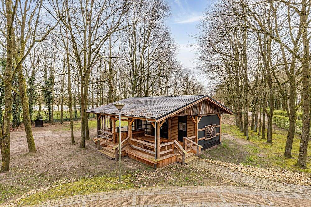 2 bedroom stunning home in Erm in Drenthe