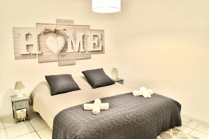 Gîte pour 4 personnes, avec balcon dans Gare De Cannes - 4