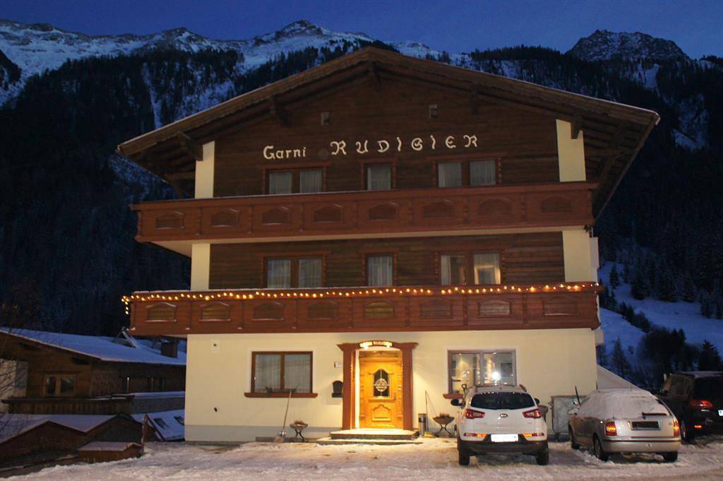 Ganze Ferienwohnung, Doppelzimmer mit Dusche, Wc in Mathon, Verwall