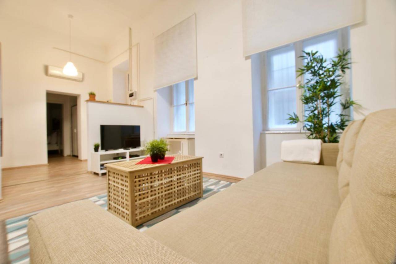 Ολόκληρο το διαμέρισμα, Standard Apartment by Hi5 - Erzsébet blv 29 in Βουδαπέστη, Danube-Ipoly National Park