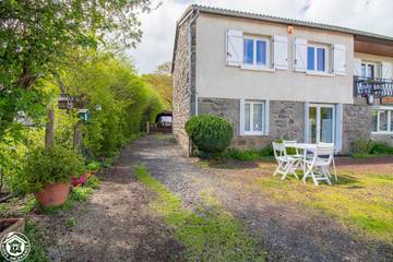 Gîte pour 2 Personnes dans Saint-Diéry, Région de Besse-et-Saint-Anastaise, Photo 2