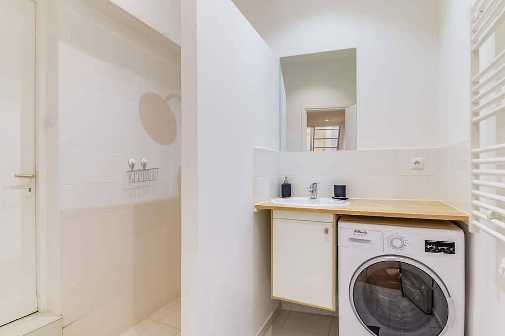 Geheel appartement, Hostnfly apartments - Fantastisch ruim appartement in een dynamische buurt in Parijs, Ile de France