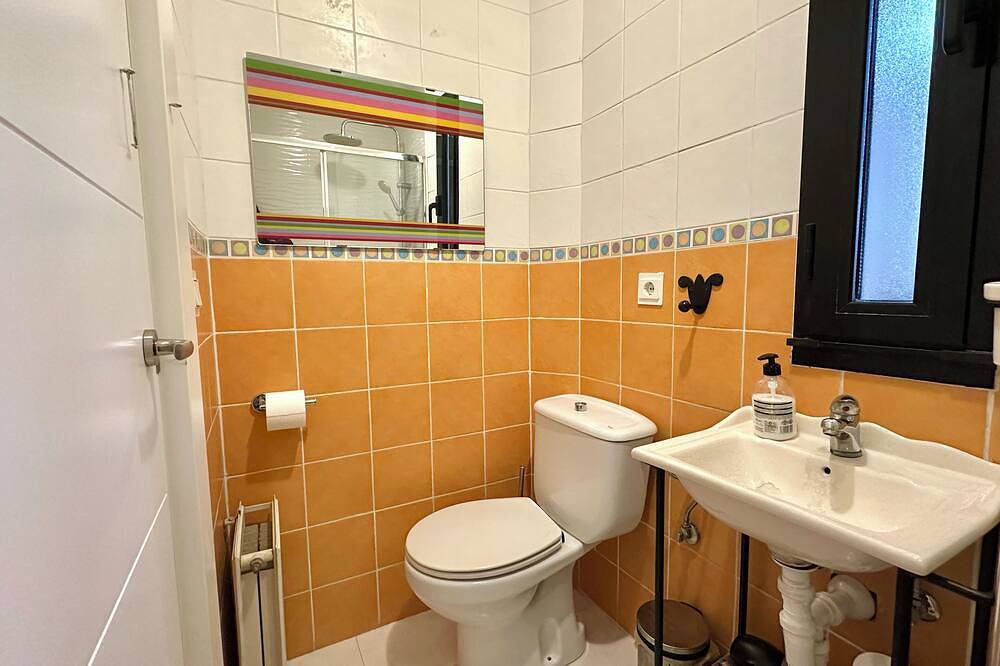 Habitacion con baño privada en casa particular, entrada independiente in San Sebastián, Costa Vasca