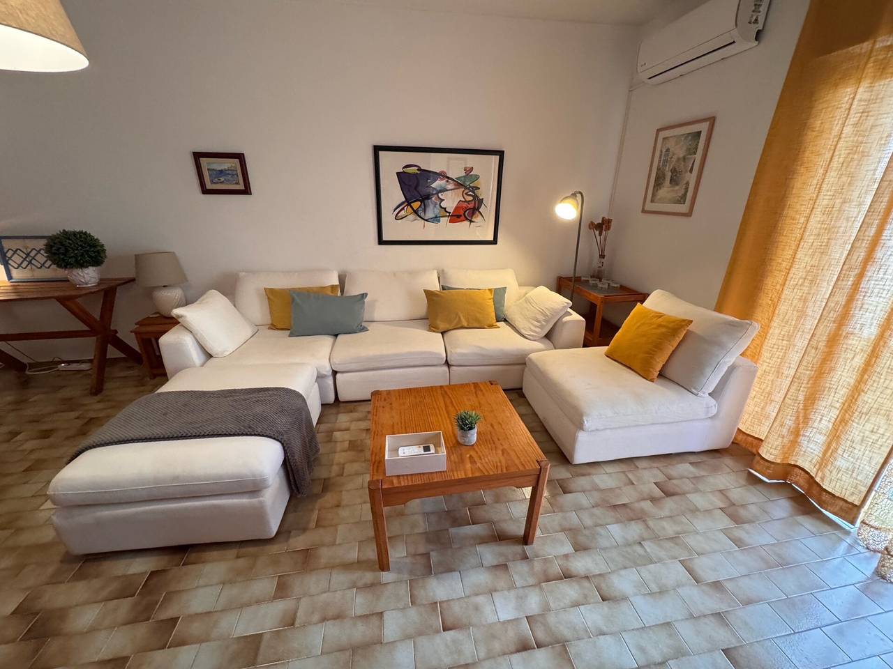 Ganze Wohnung, Ferienwohnung 'Apartamento Praia Da Rocha' mit Balkon, Wlan und Klimaanlage in Praia da Rocha, Portimão