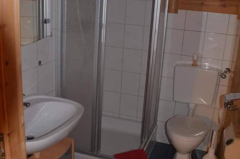 Erholung im Ferienholzblockhaus mit 2 Schlafzimmern bis zu 5 Personen in Viechtach, Ostbayern
