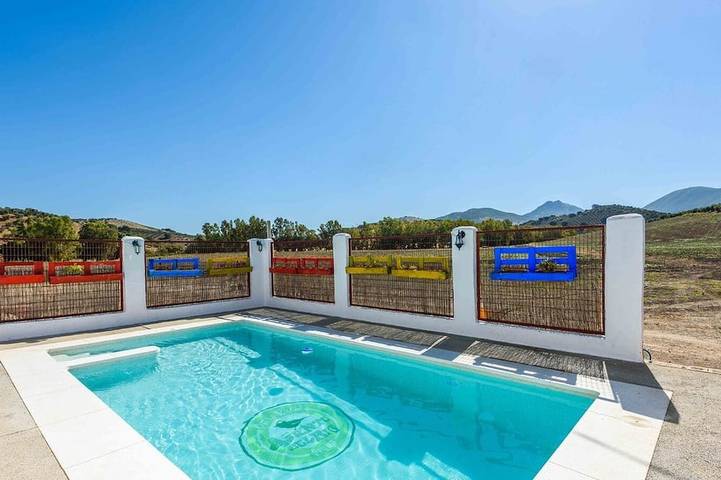 Location de vacances pour 17 personnes, avec Terrasse à Pruna