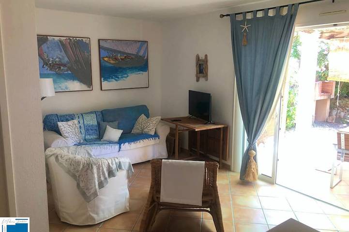 Chalet para 4 personas, con piscina y terraza - 1