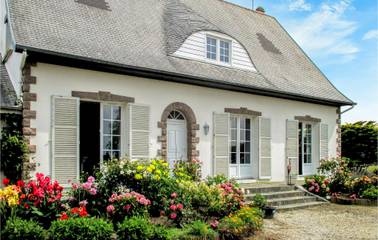 Gîte pour 10 personnes, avec jardin et terrasse à Surville