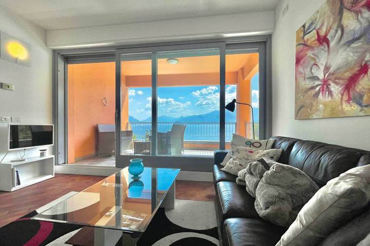 Ferienwohnung für 5 Personen, mit Terrasse und Pool sowie Seeblick, kinderfreundlich in Comune di San Siro - 4