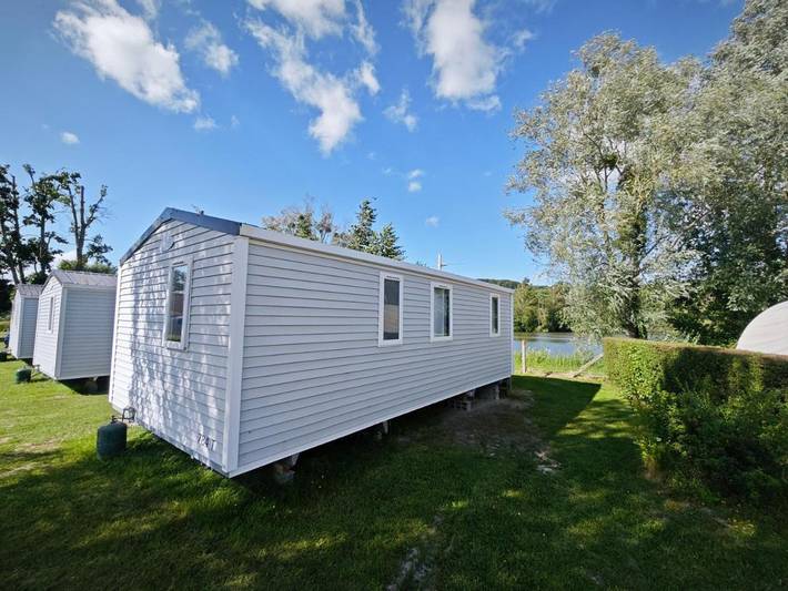 Camping pour 2 personnes, avec terrasse et vue ainsi que vue sur le lac et piscine, animaux acceptés dans Haute-Normandie - 4