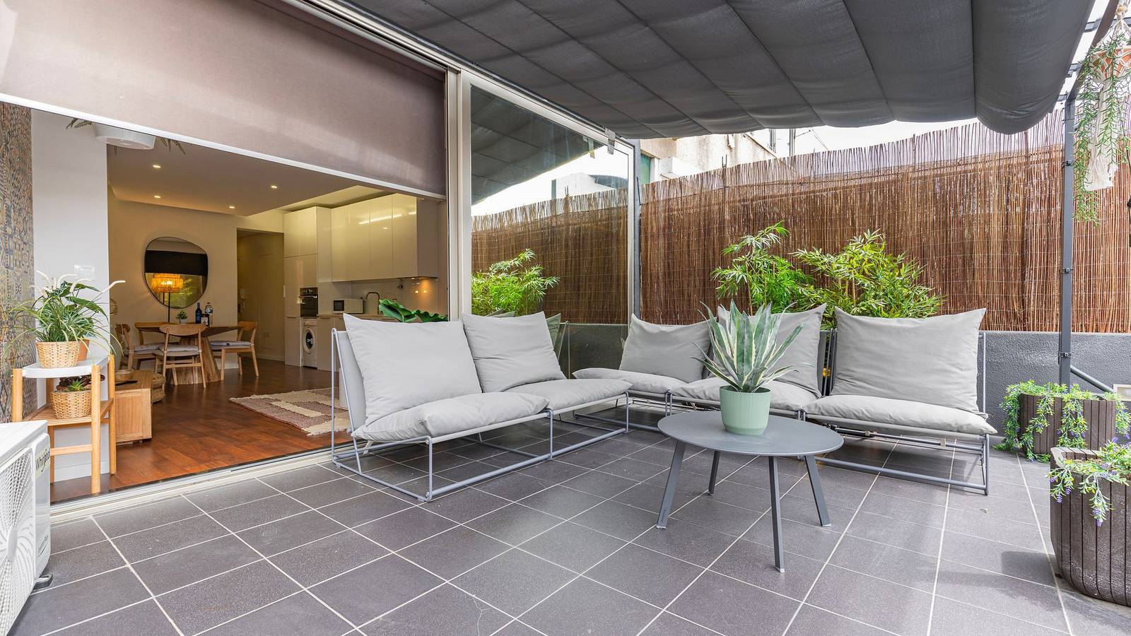 Ganze Wohnung, Ferienwohnung für 4 Personen mit Terrasse in Arroios, Costa de Lisboa