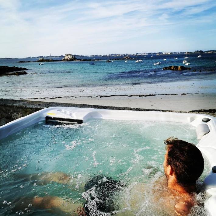 Maison de vacances pour 8 personnes, avec Jacuzzi et Terrasse ainsi que Jardin et Vue