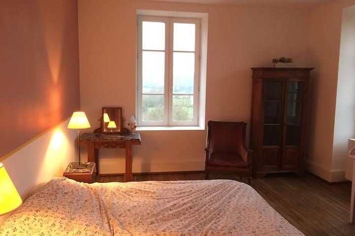 Location de vacances pour 10 personnes, avec jardin, animaux acceptés à Martigny-le-Comte - 2