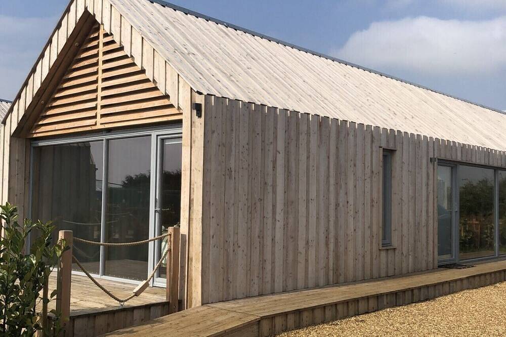 Luxury Timber Clad Eco-Lodge 5 miles from the Norfolk Heritage Coast in Docking, Norfolk