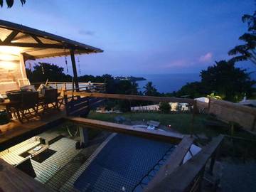 Maison d’hôte pour 2 personnes, avec vue ainsi que jardin et piscine, adapté aux familles dans Mayotte