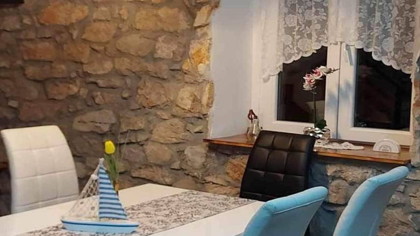 Ferienhaus für 7 Personen, mit Terrasse und Pool, mit Haustier in Sveti Petar na Moru
