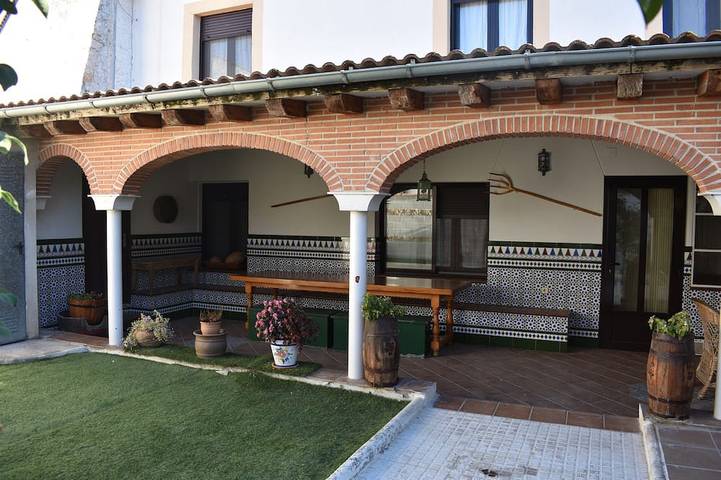 Cottage für 9 Personen, mit Terrasse und Garten, mit Haustier - 1