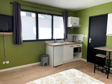 Gîte pour 2 personnes, avec terrasse à Andilly