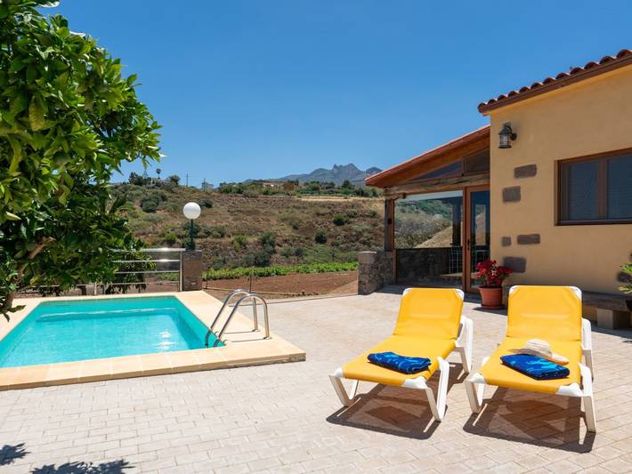 Bungalow per 3 persone, con Terrazza e Giardino nonché Piscina a Gran Canaria