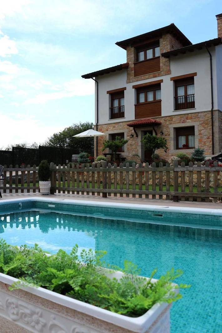 Casa rural con piscina para 8 personas, con jardín además de piscina y vistas en Asturias - 3